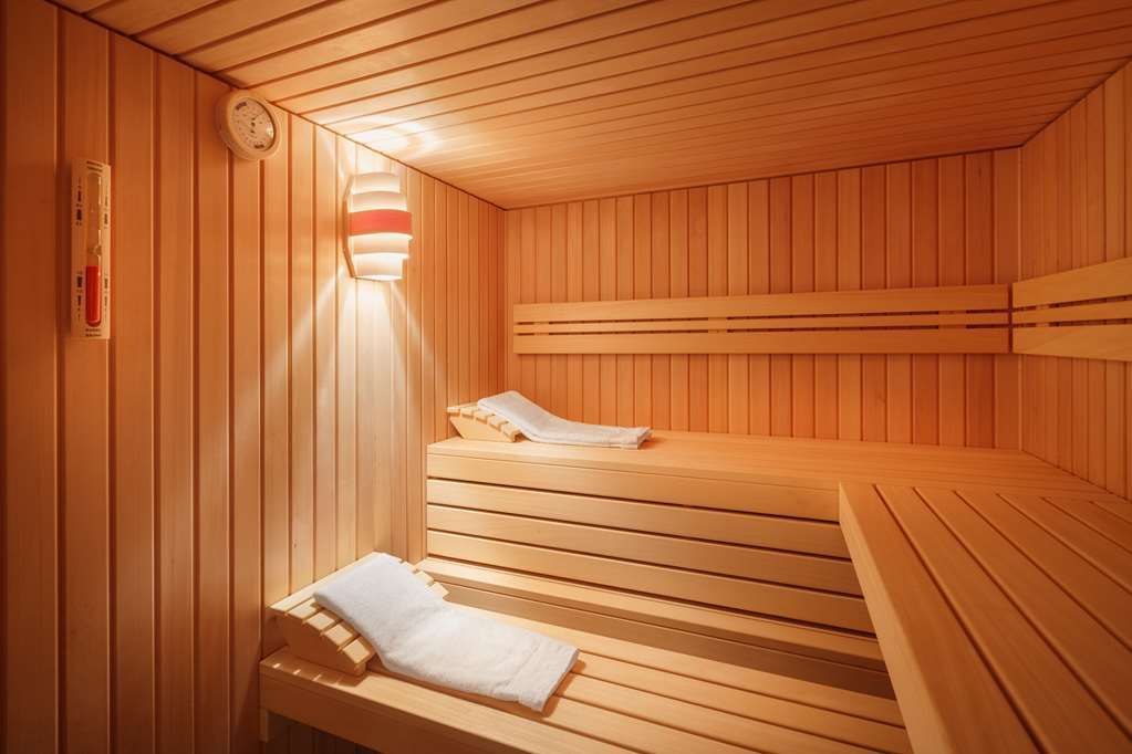- The Niu, Mesh Messe By Ihg Hotel Stuttgart