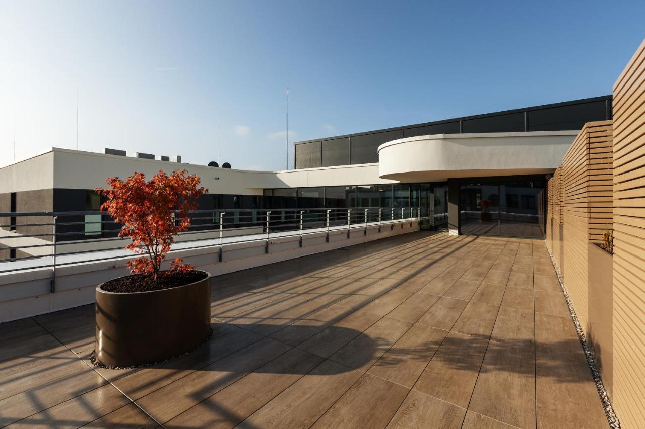 Hotel - The Niu, Mesh Messe By Ihg Stuttgart